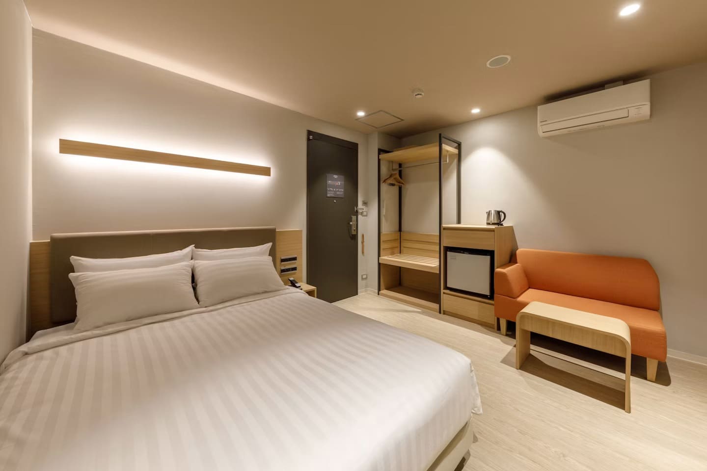 croom Standard Double Room1