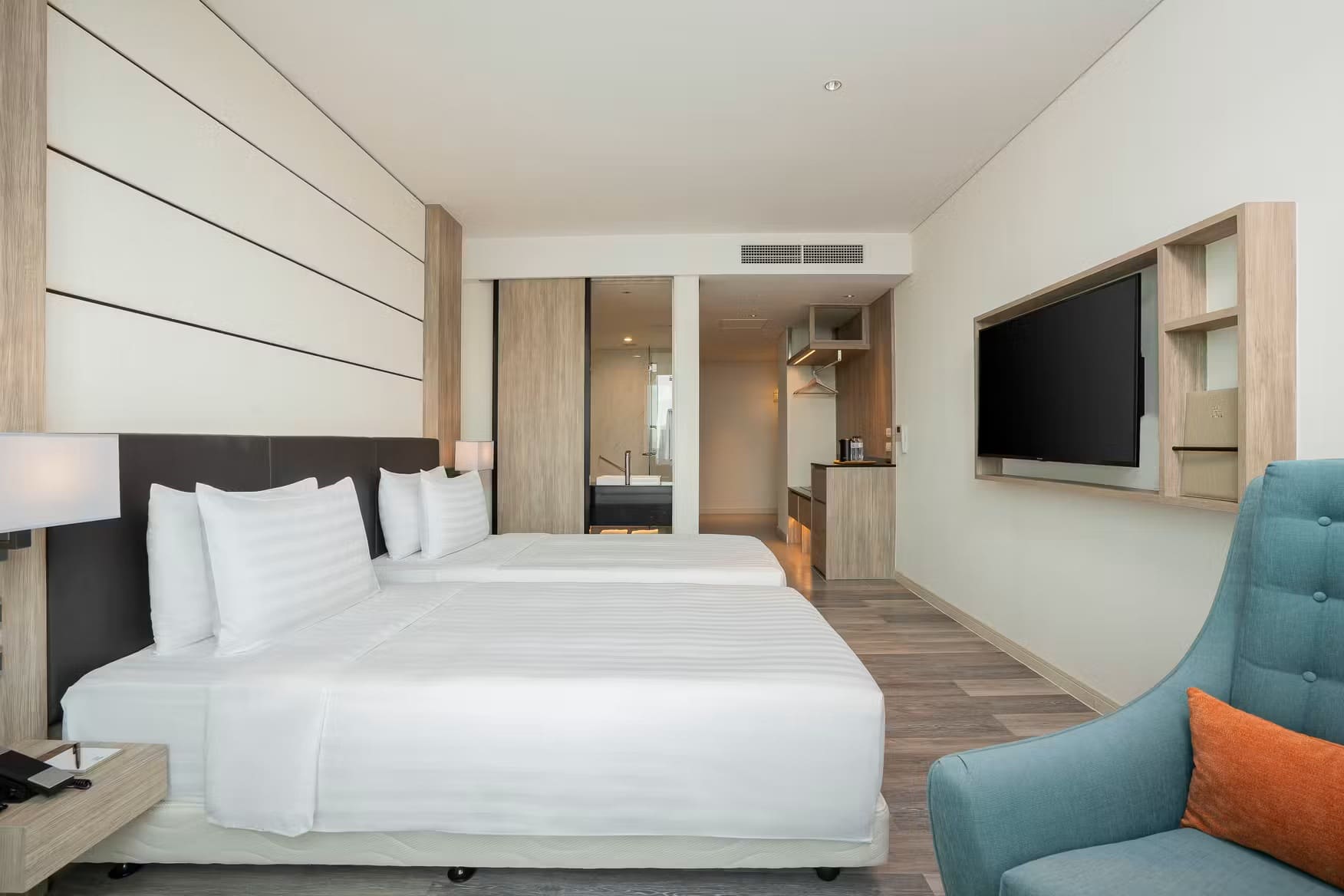 Solaria Nishitetsu Hotel standard room